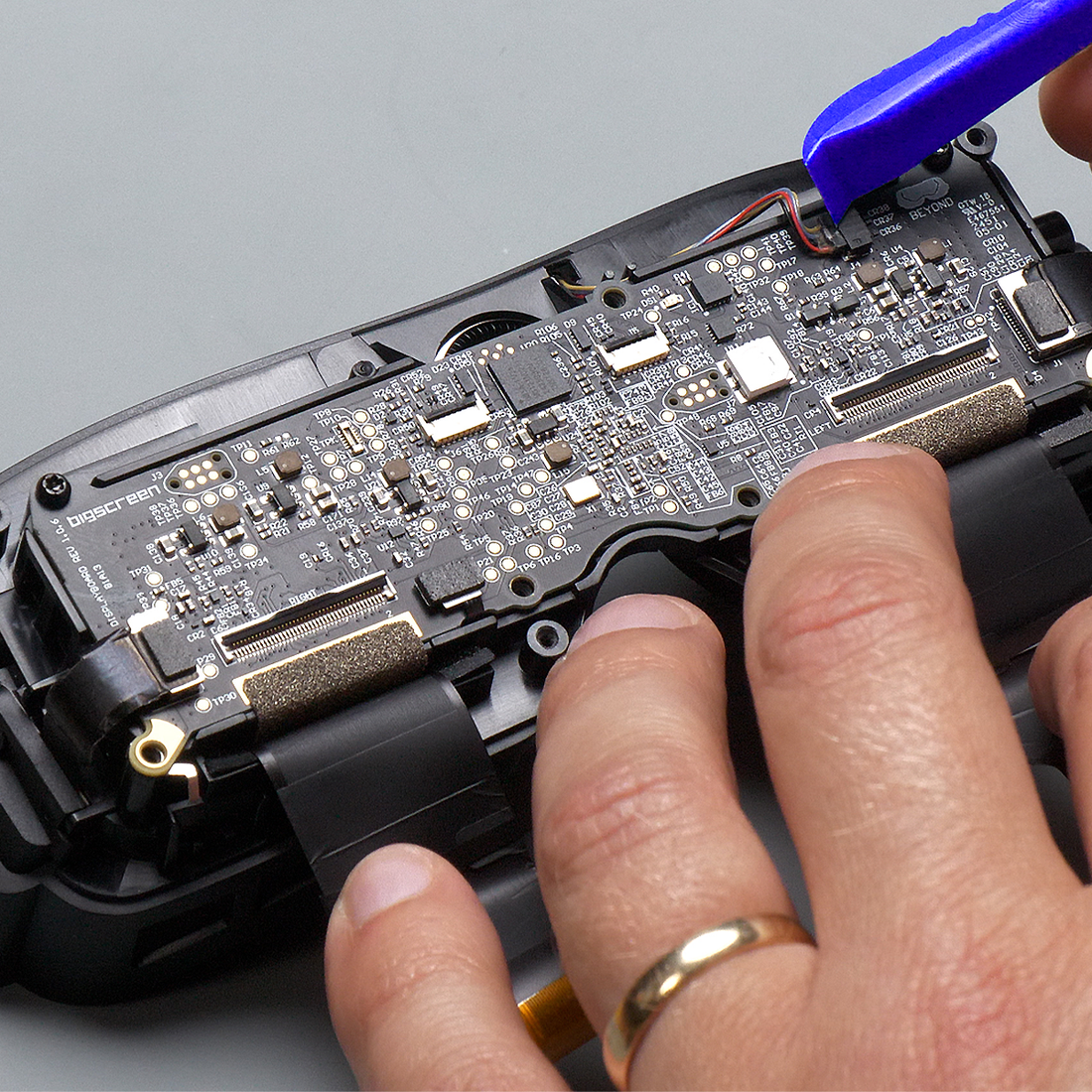 Inside Bigscreen Beyond 2: The Teardown